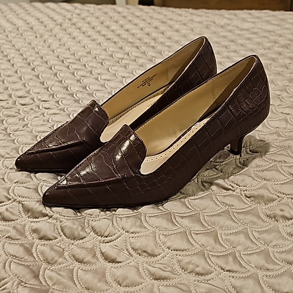 Adrienne Vittadini Pumps